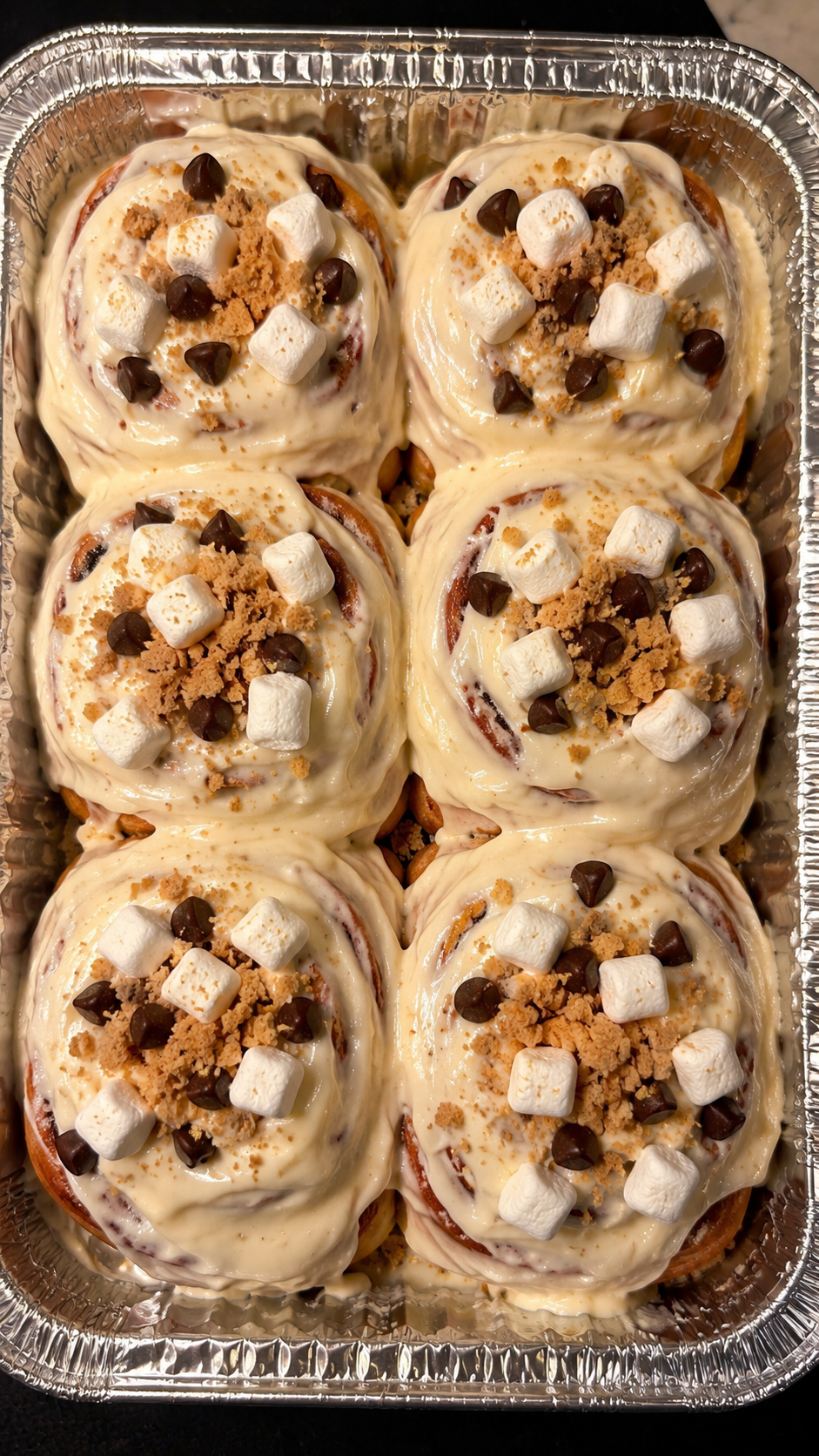 S’mores Cinnamon Roll