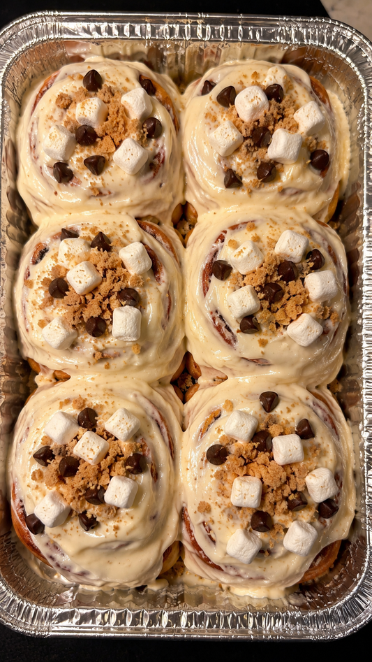 S’mores Cinnamon Roll